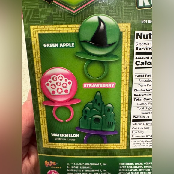 Wicked Lollipop Rings Limited Edition Elphaba Hat, Glinda’s Crown,& Emerald City - Picture 3 of 7